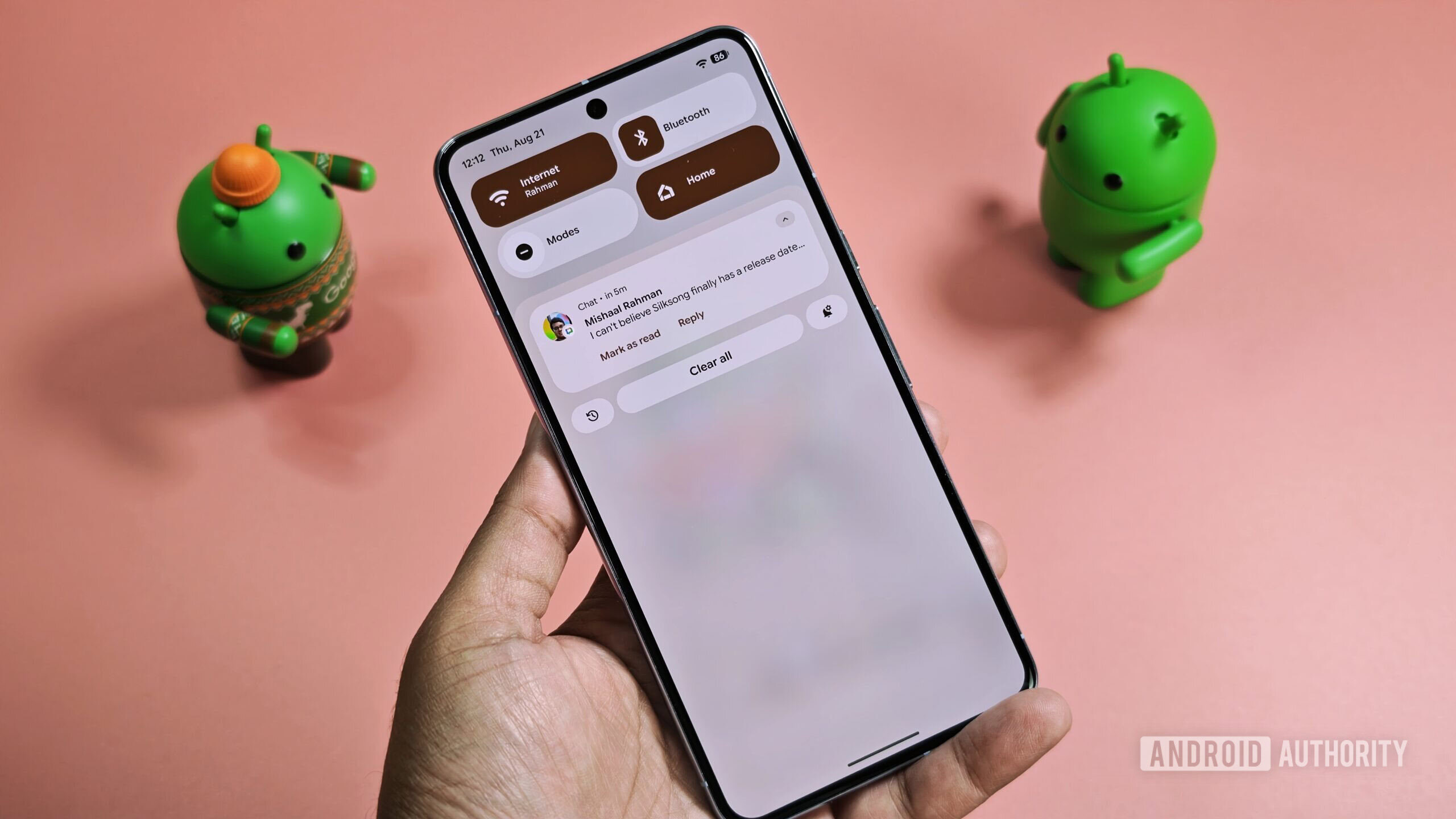 Android's big redesign is full of blur, but Google will soon let you easily turn it off